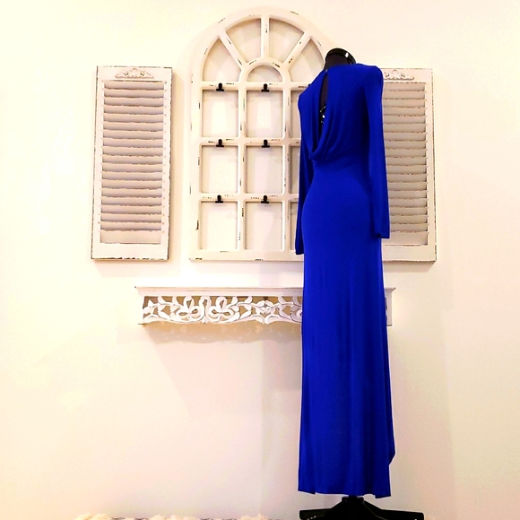 GUESS Periwinkle Blue Asymmetrical Keyhole Back gown XXS - Picture 3 of 9